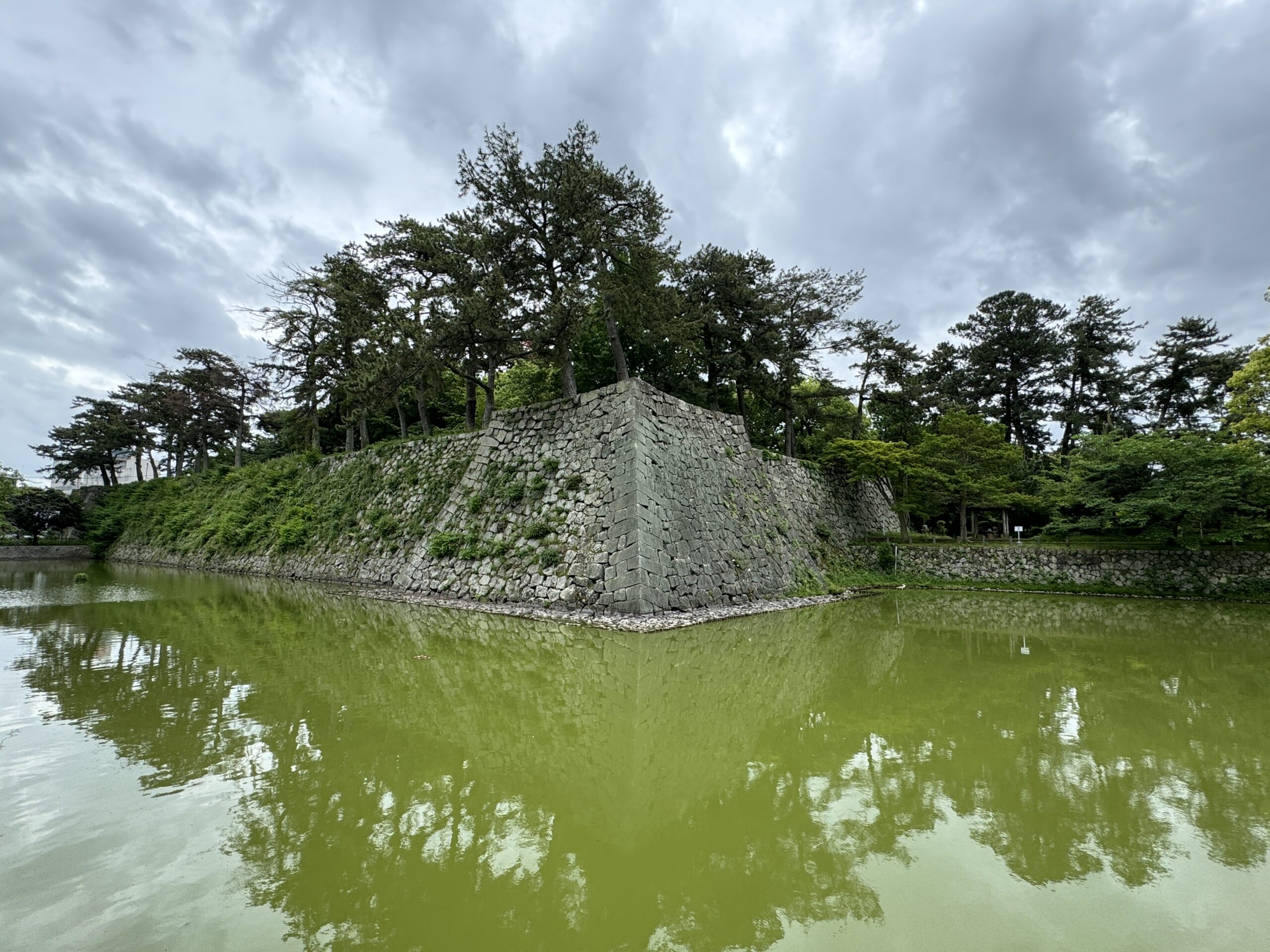 津城　石垣