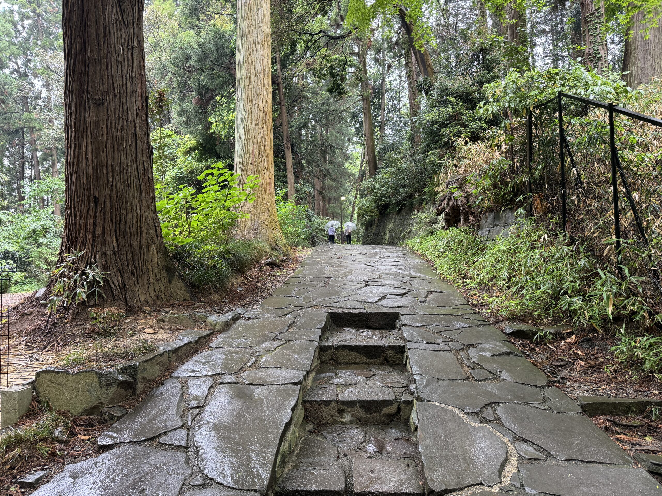 瑞鳳殿・道