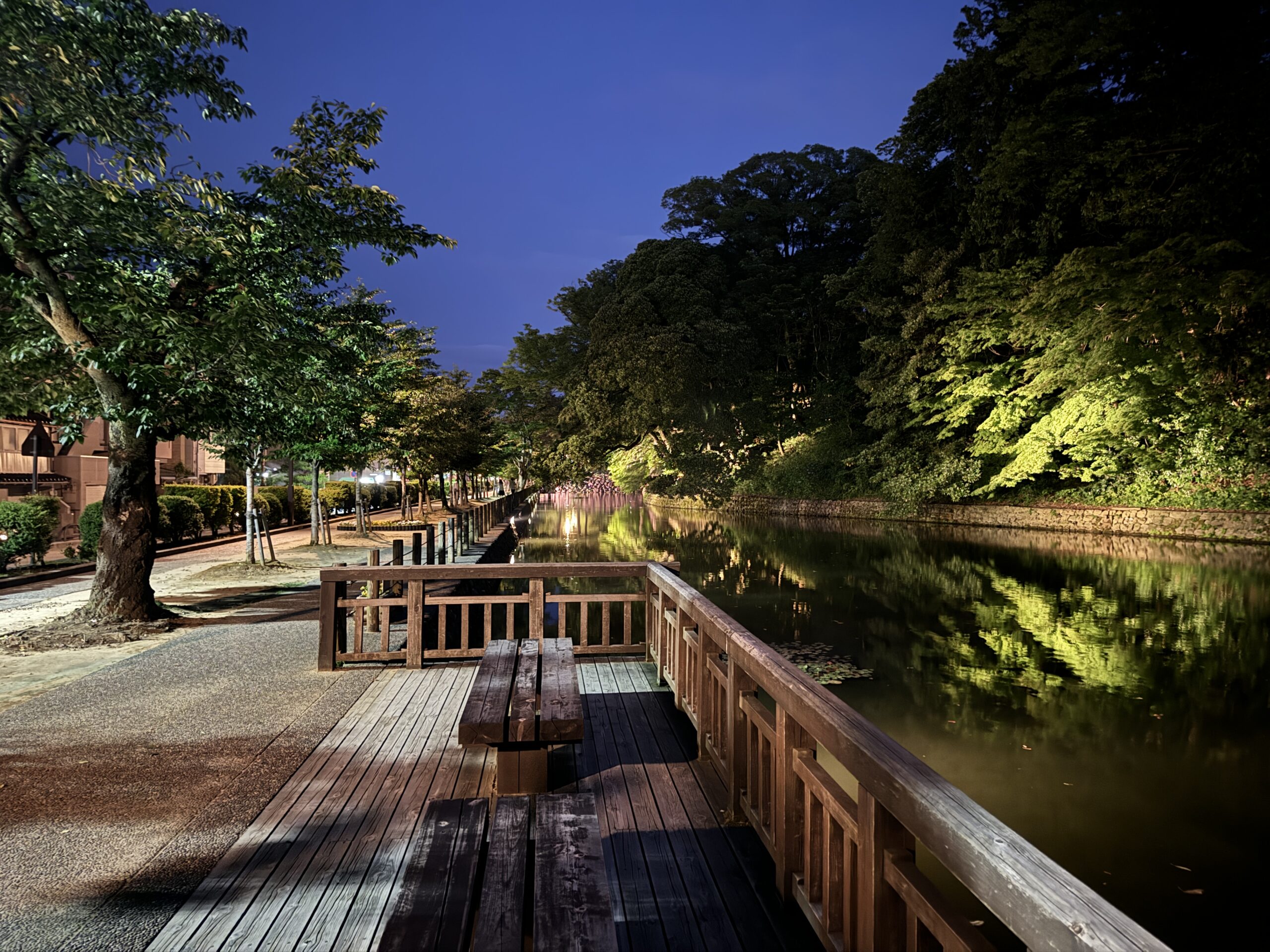 金沢城・堀夜間